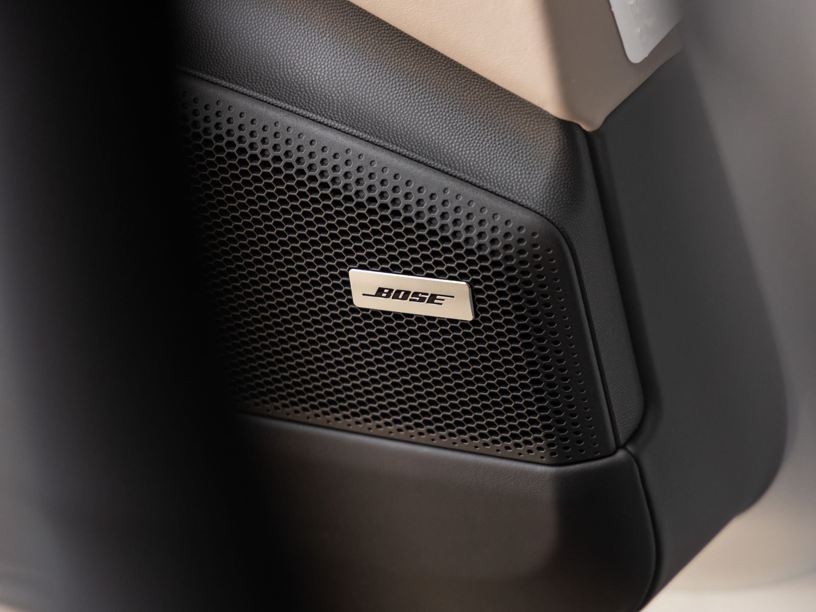 2025 Porsche Macan Electric