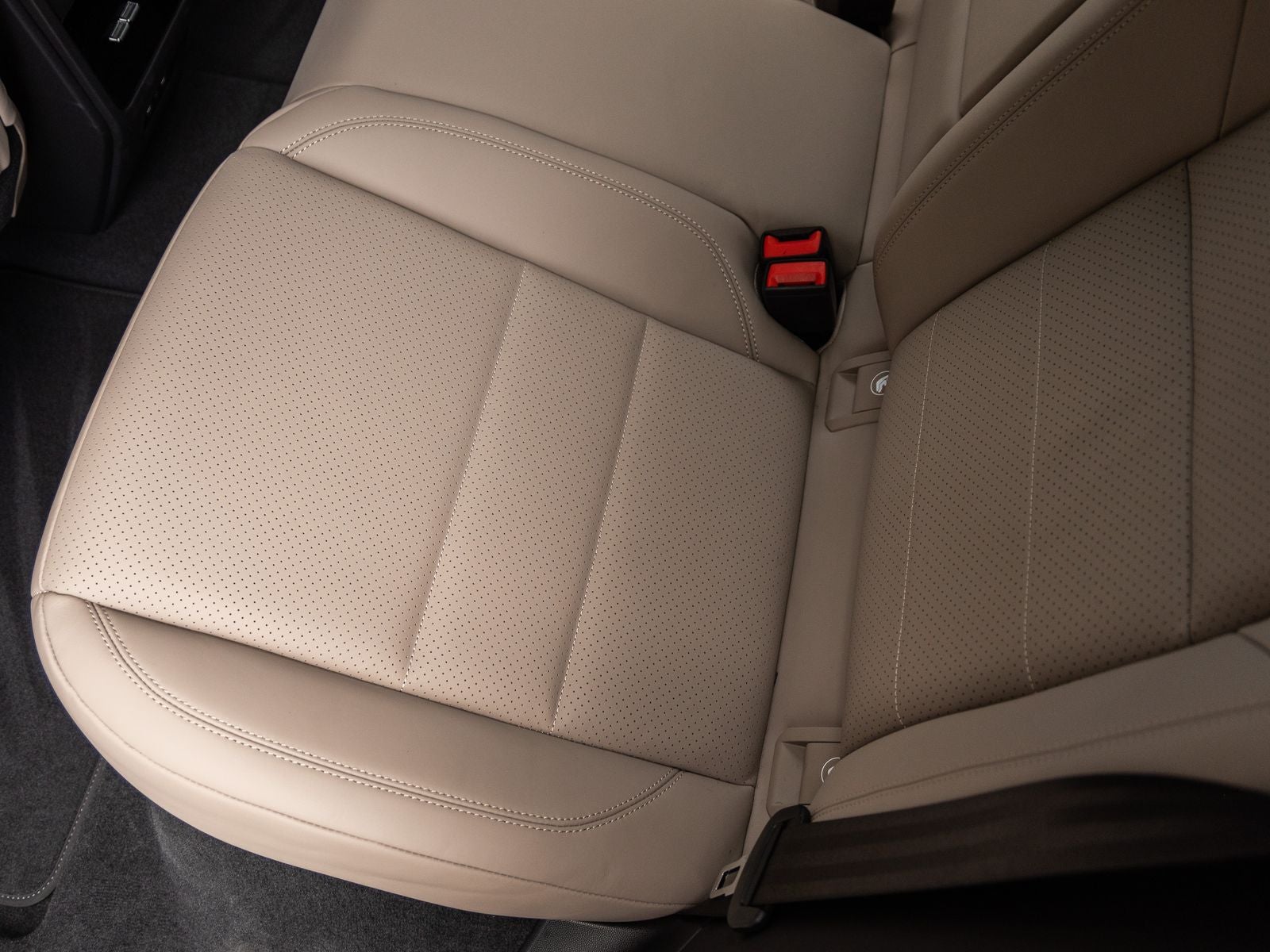 2025 Porsche Macan Electric