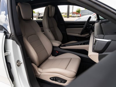 2025 Porsche Macan Electric