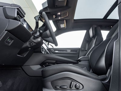 2025 Porsche Macan Electric