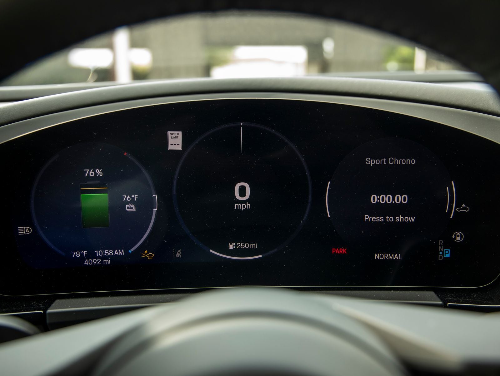 2025 Porsche Macan Electric