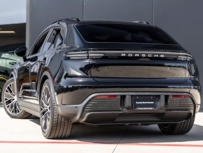 2025 Porsche Macan Electric