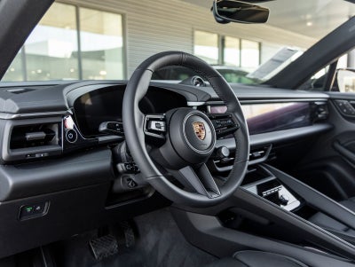 2025 Porsche Macan Electric