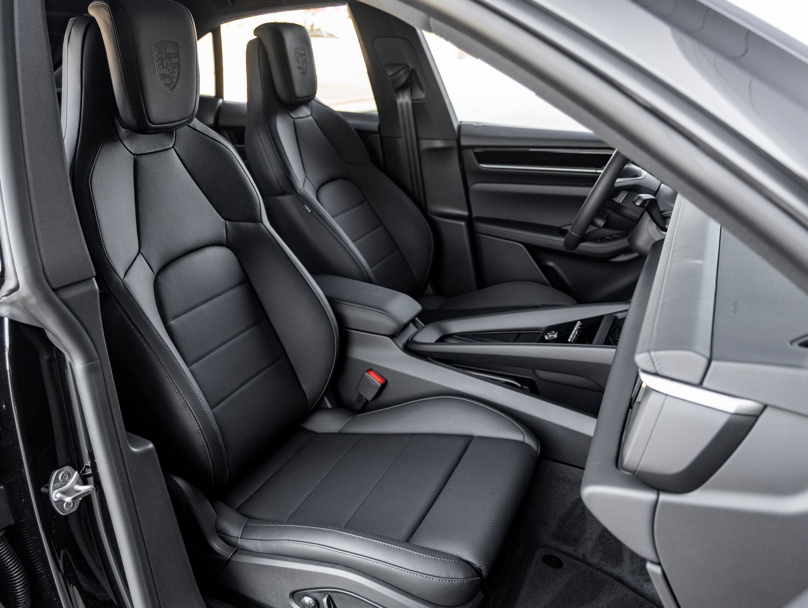 2025 Porsche Macan Electric