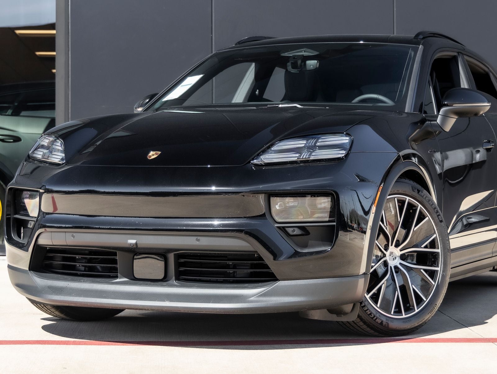 2025 Porsche Macan Electric