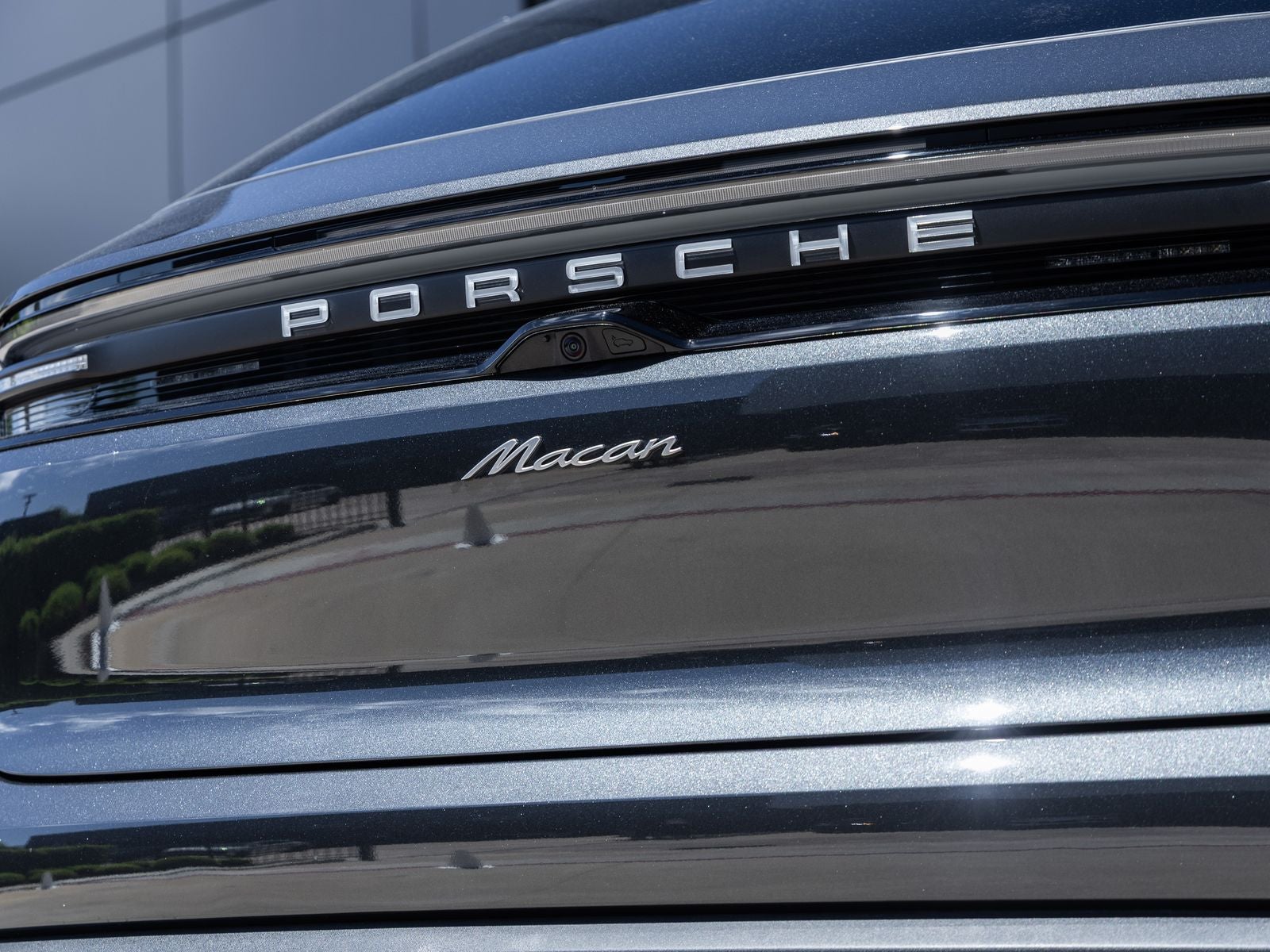 2025 Porsche Macan Electric