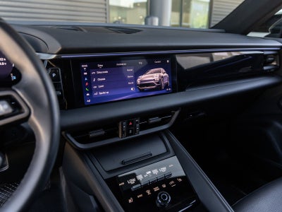 2025 Porsche Macan Electric