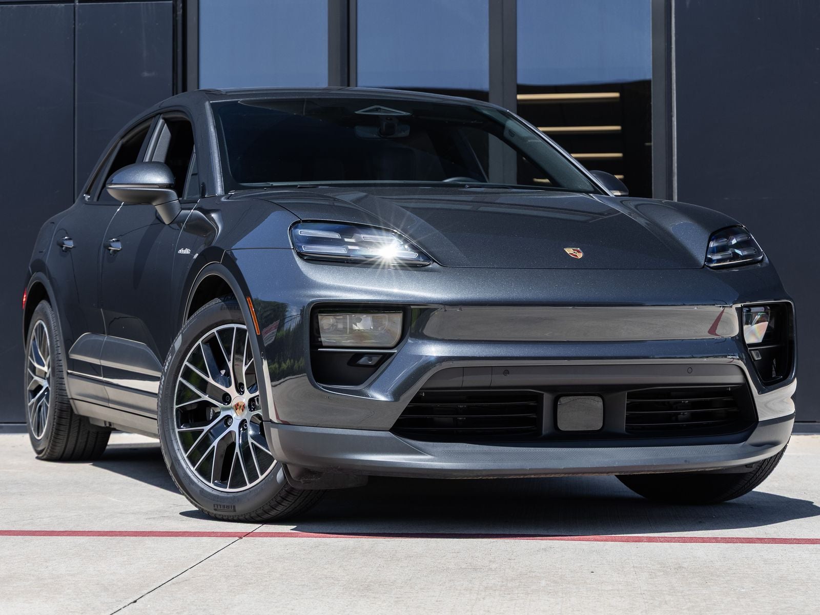 2025 Porsche Macan Electric