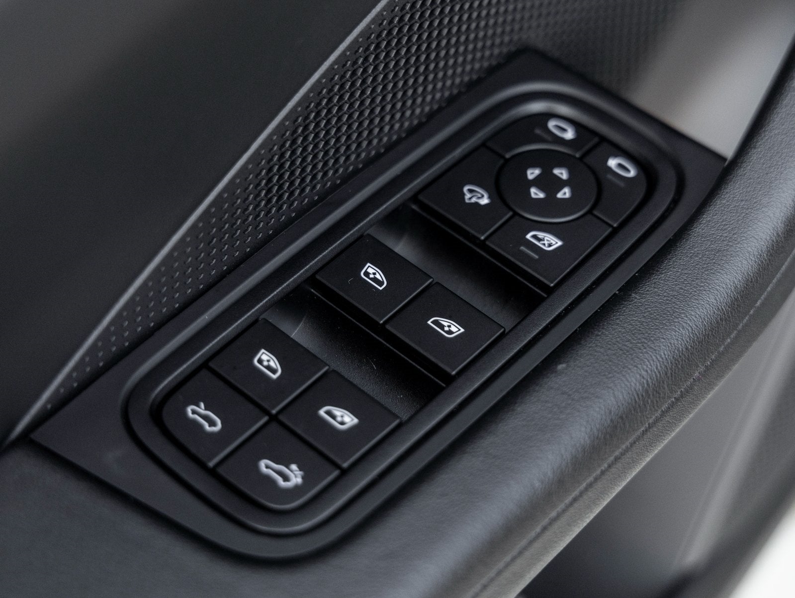 2025 Porsche Macan Electric Macan Electric