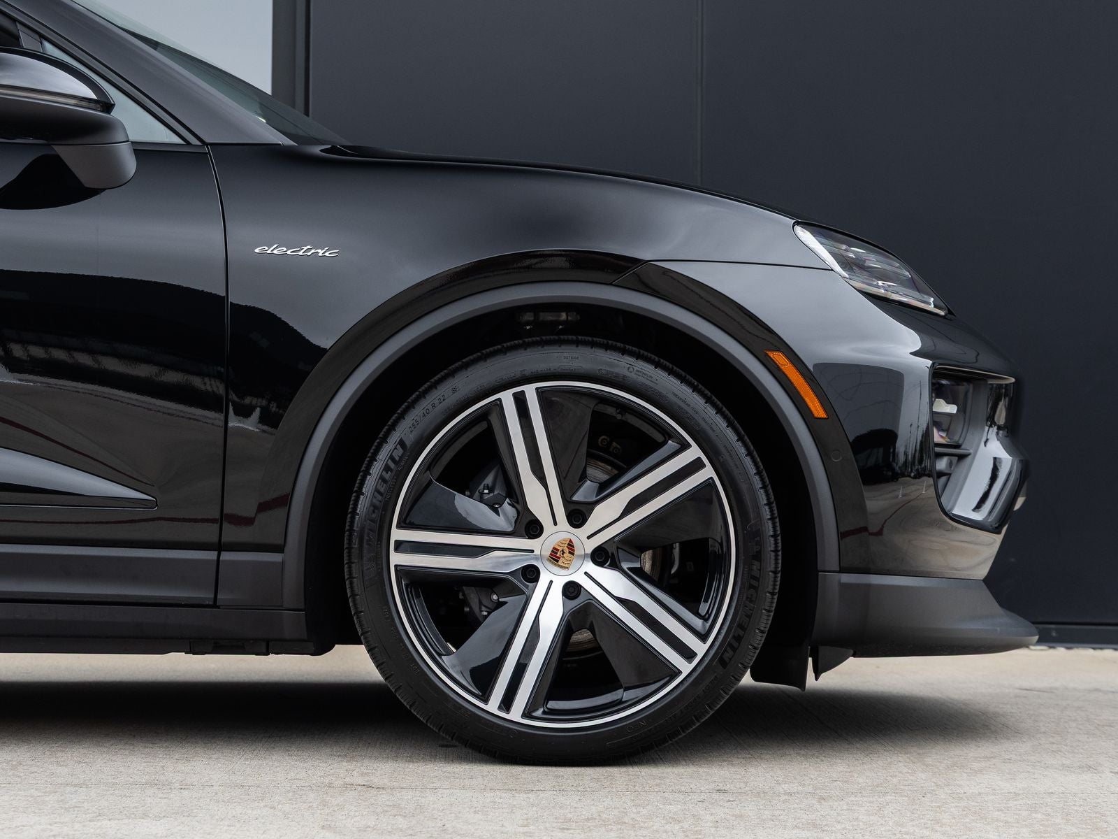2025 Porsche Macan Electric