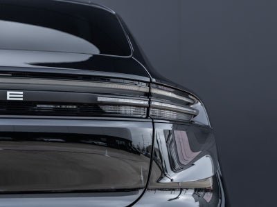 2025 Porsche Macan Electric