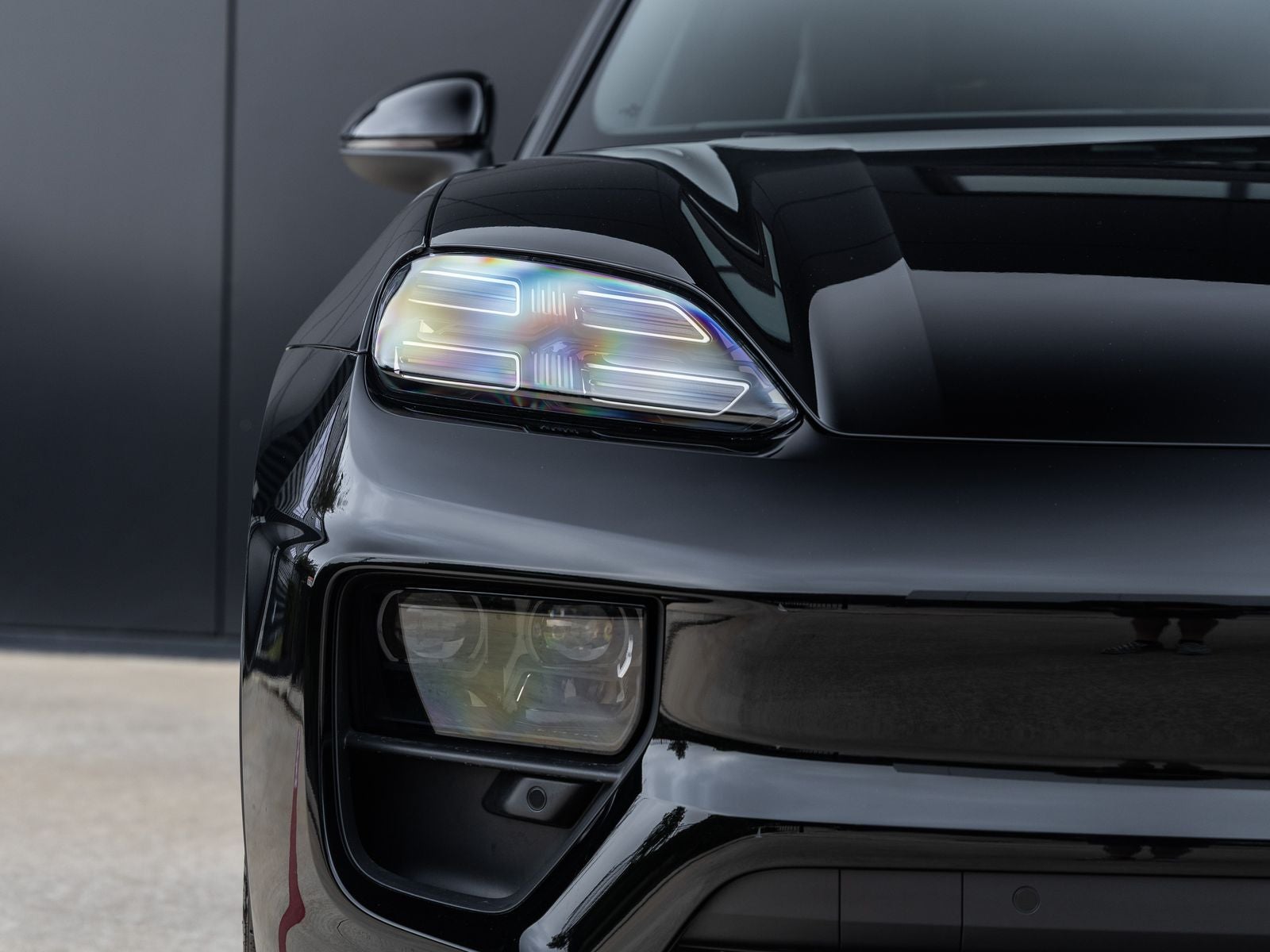 2025 Porsche Macan Electric