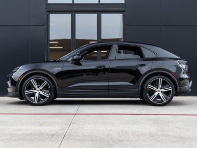 2025 Porsche Macan Electric