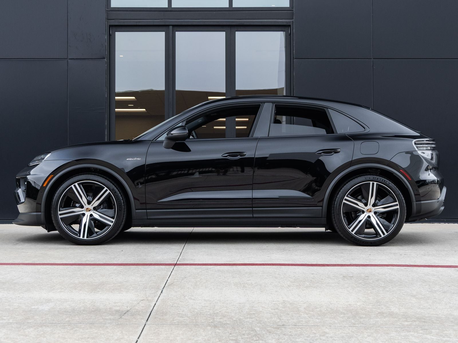 2025 Porsche Macan Electric