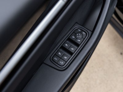 2025 Porsche Macan Electric