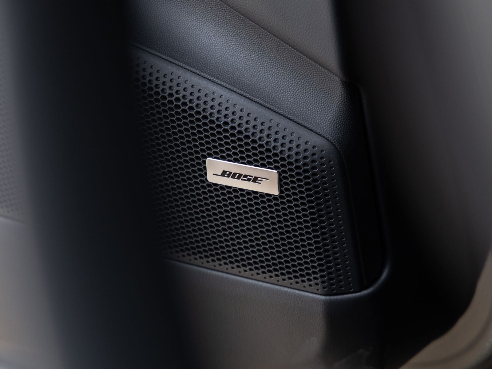 2025 Porsche Macan Electric