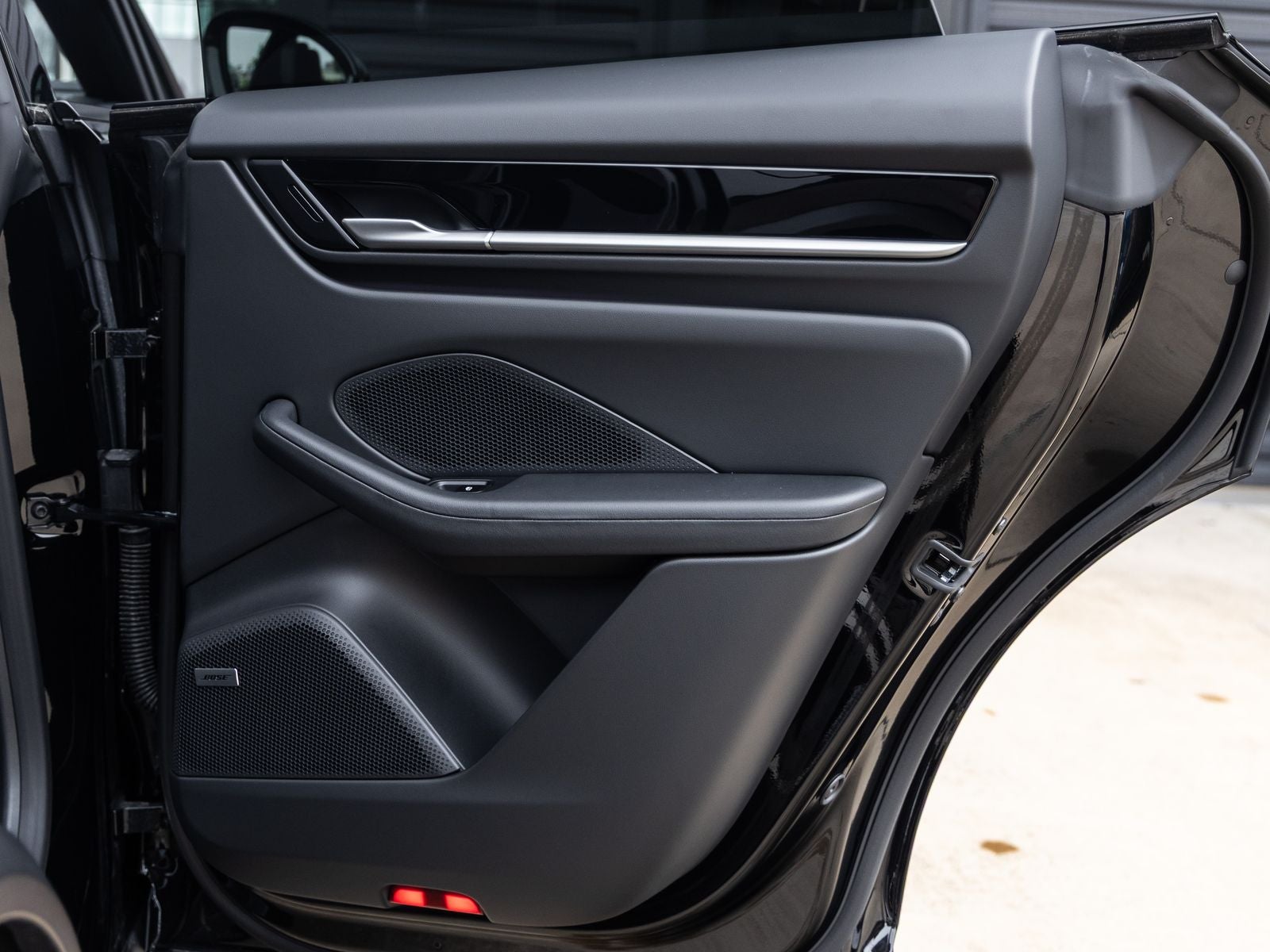 2025 Porsche Macan Electric
