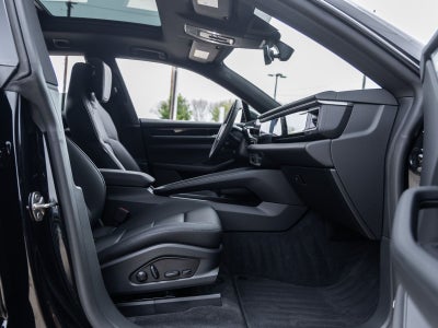2025 Porsche Macan Electric