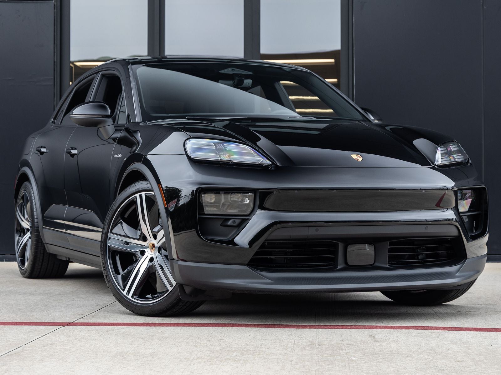 2025 Porsche Macan Electric