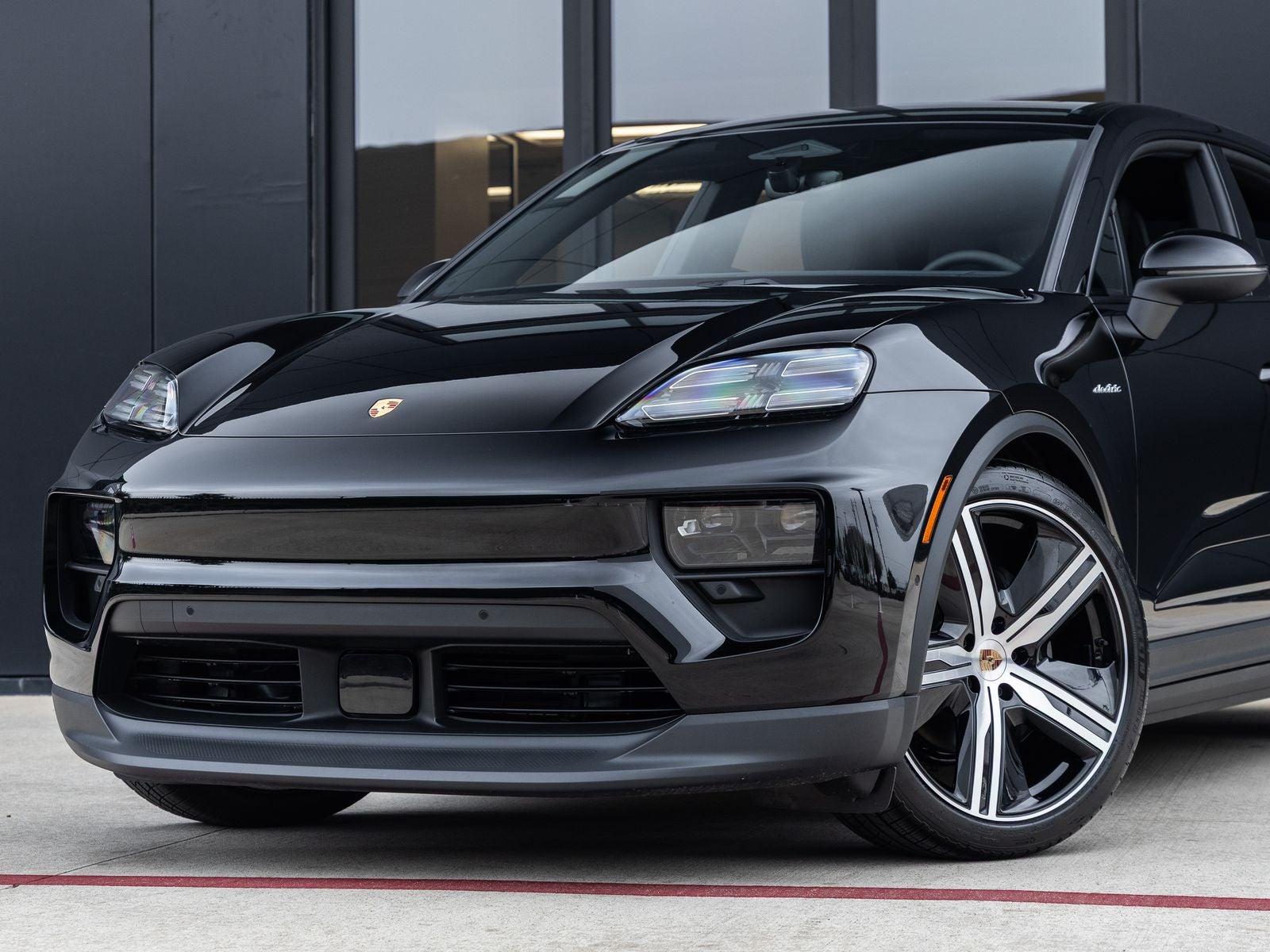 2025 Porsche Macan Electric