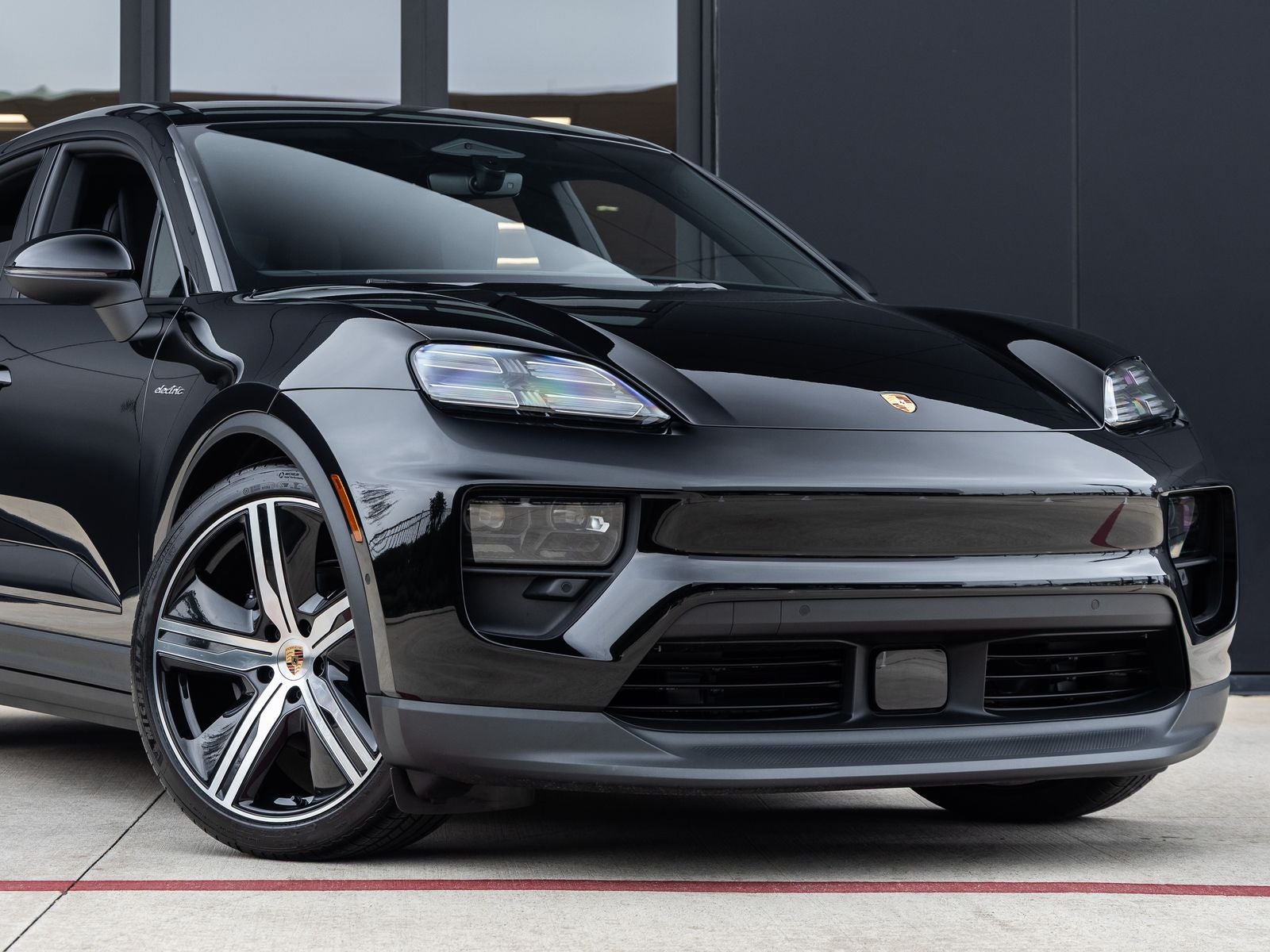 2025 Porsche Macan Electric