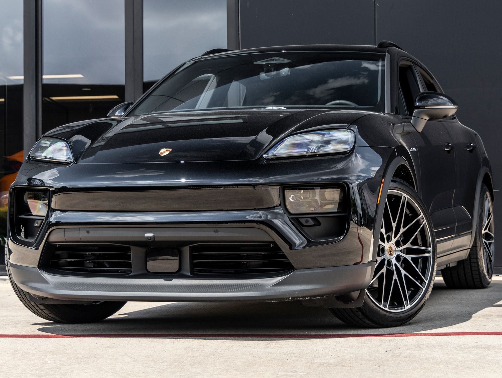 2025 Porsche Macan Electric