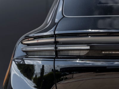 2025 Porsche Macan Electric