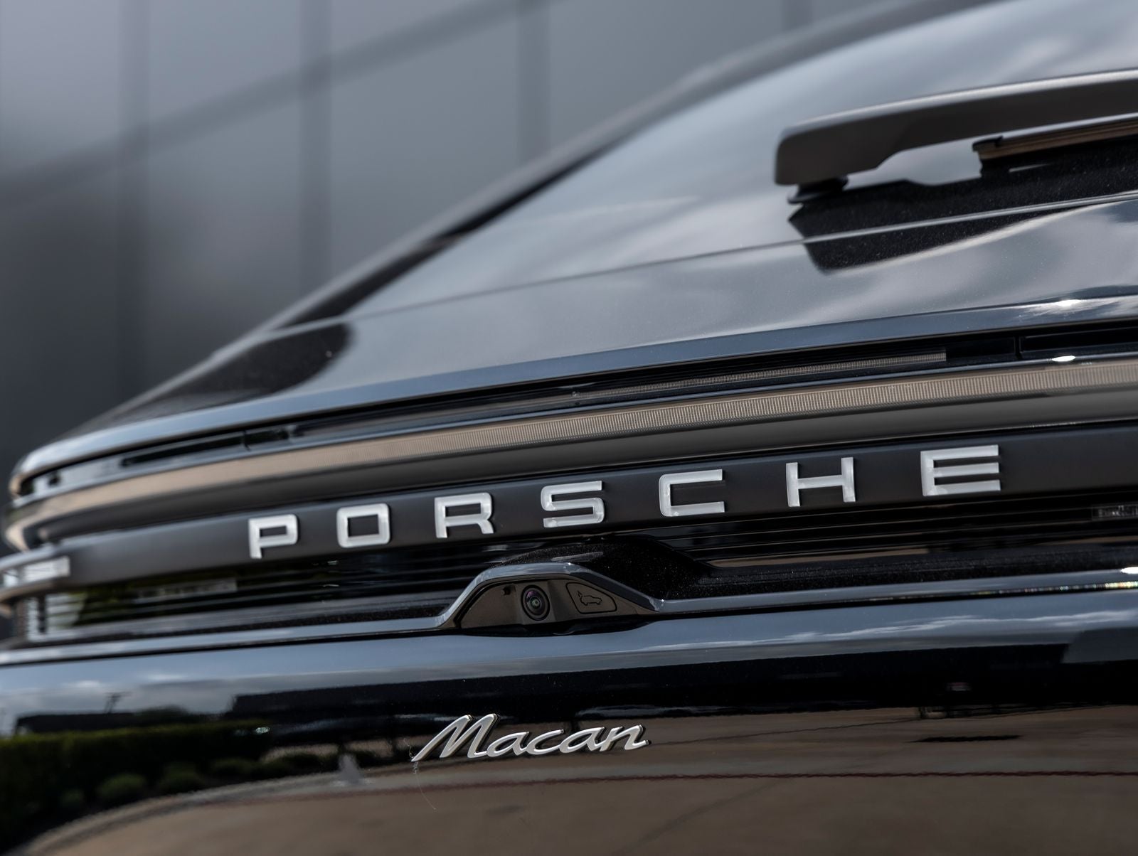 2025 Porsche Macan Electric