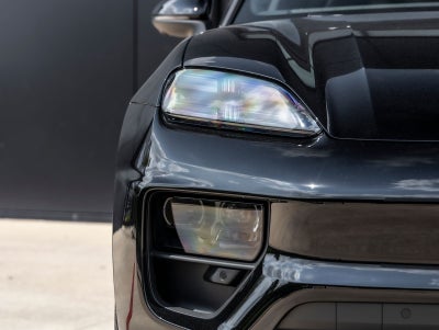 2025 Porsche Macan Electric