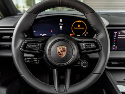 2025 Porsche Macan Electric