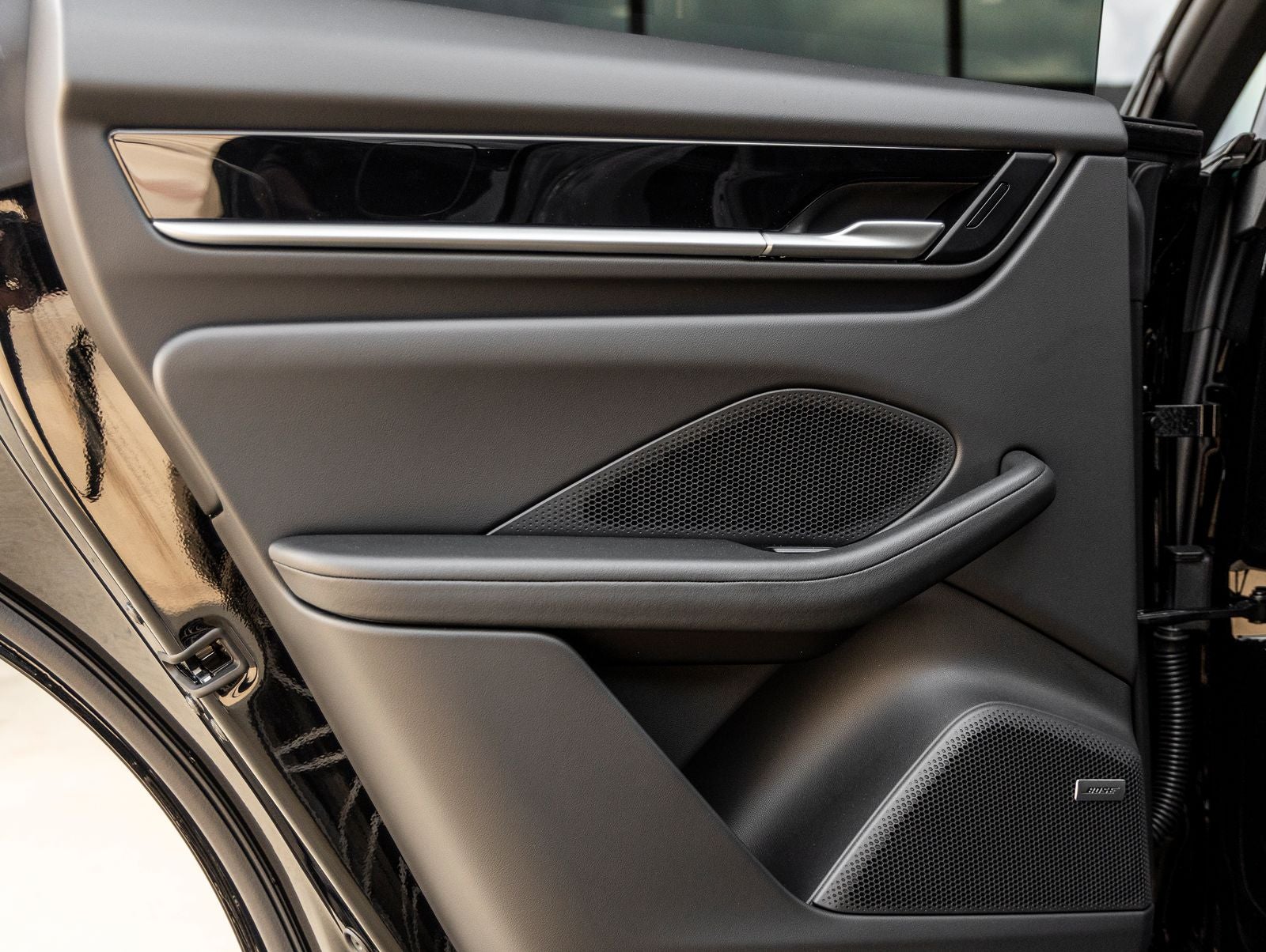 2025 Porsche Macan Electric