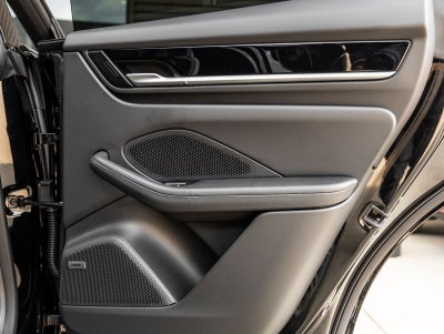 2025 Porsche Macan Electric