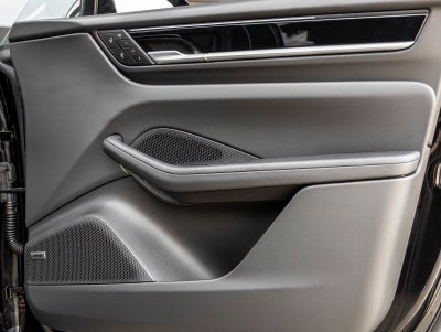 2025 Porsche Macan Electric