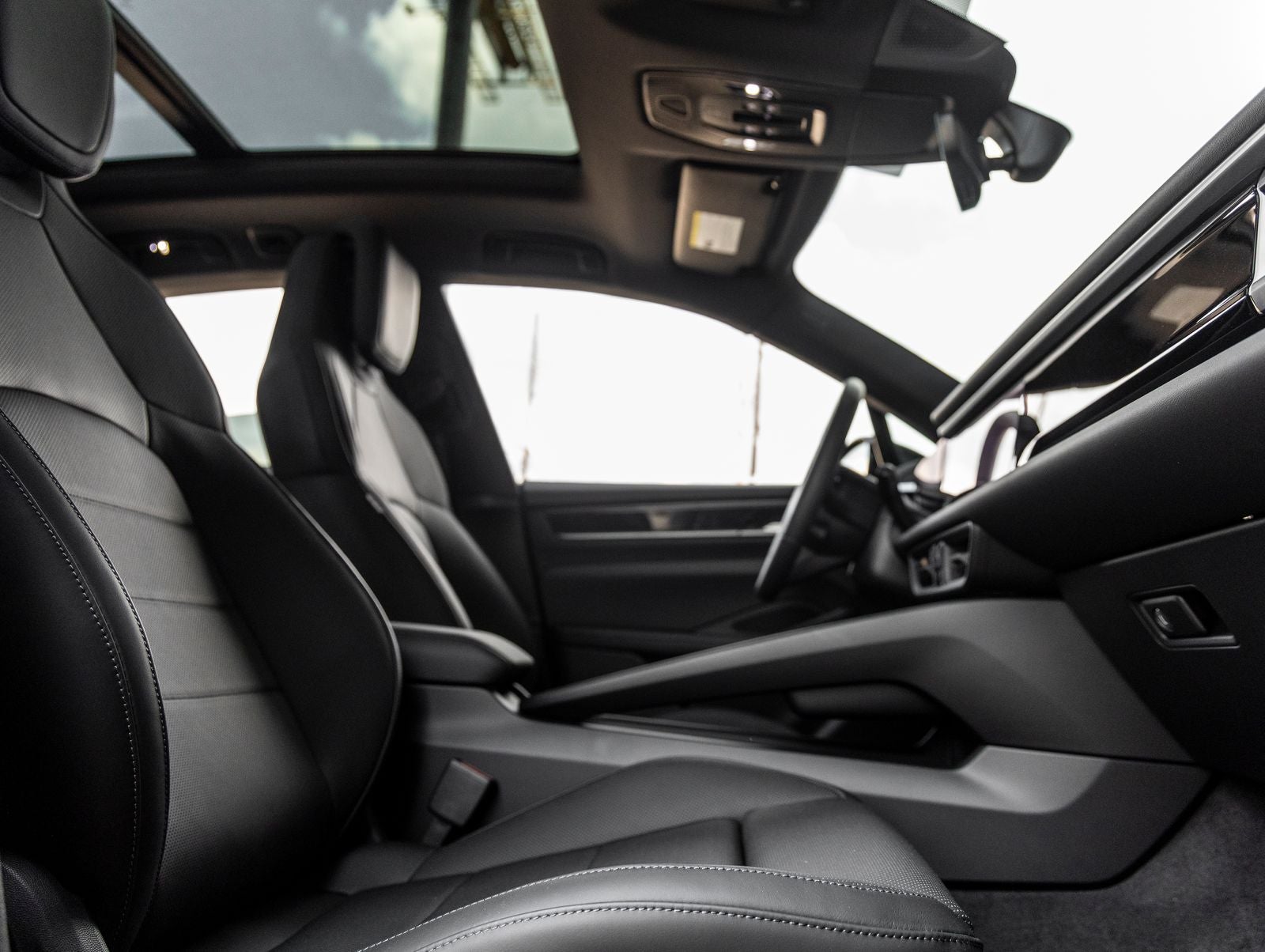 2025 Porsche Macan Electric