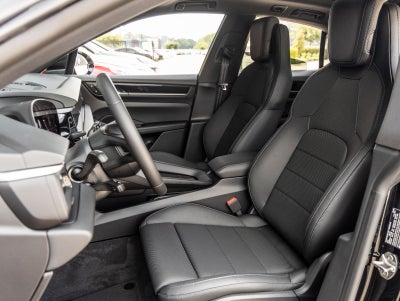 2025 Porsche Macan Electric