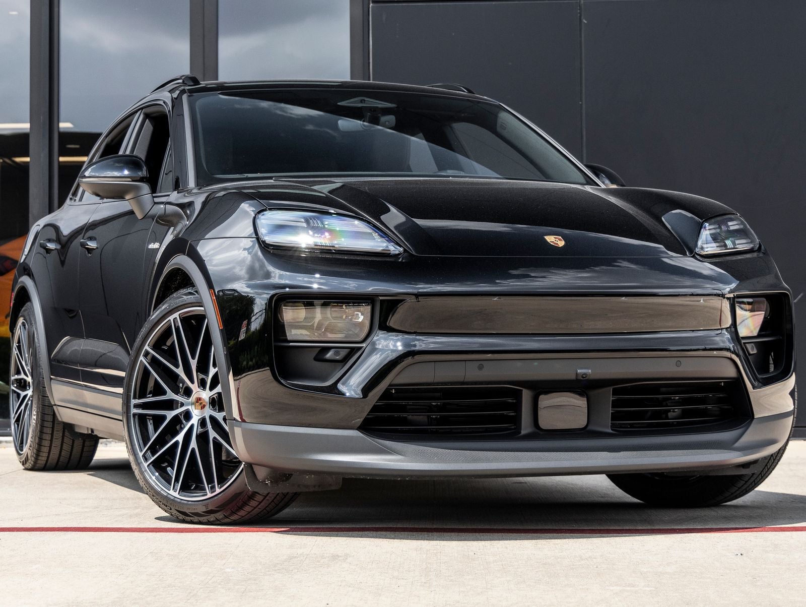 2025 Porsche Macan Electric