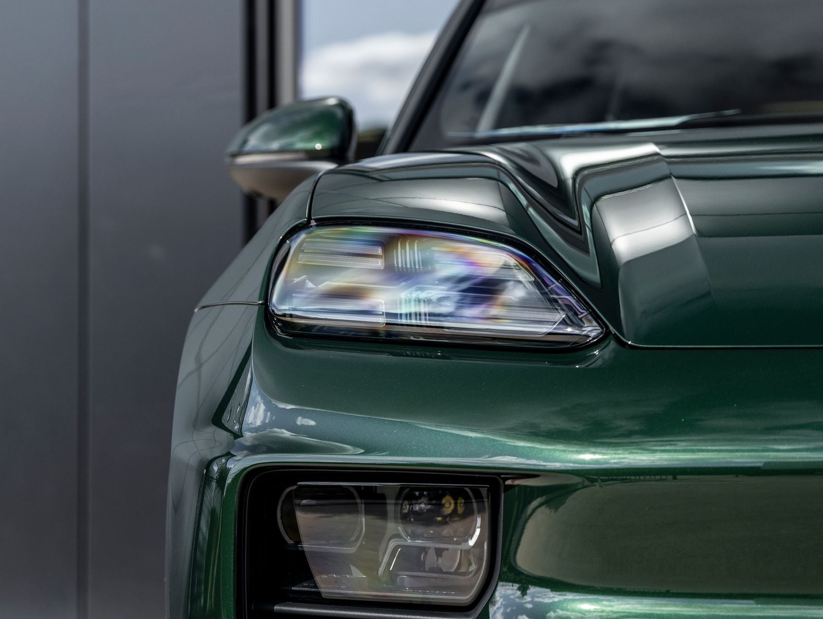 2025 Porsche Macan Electric