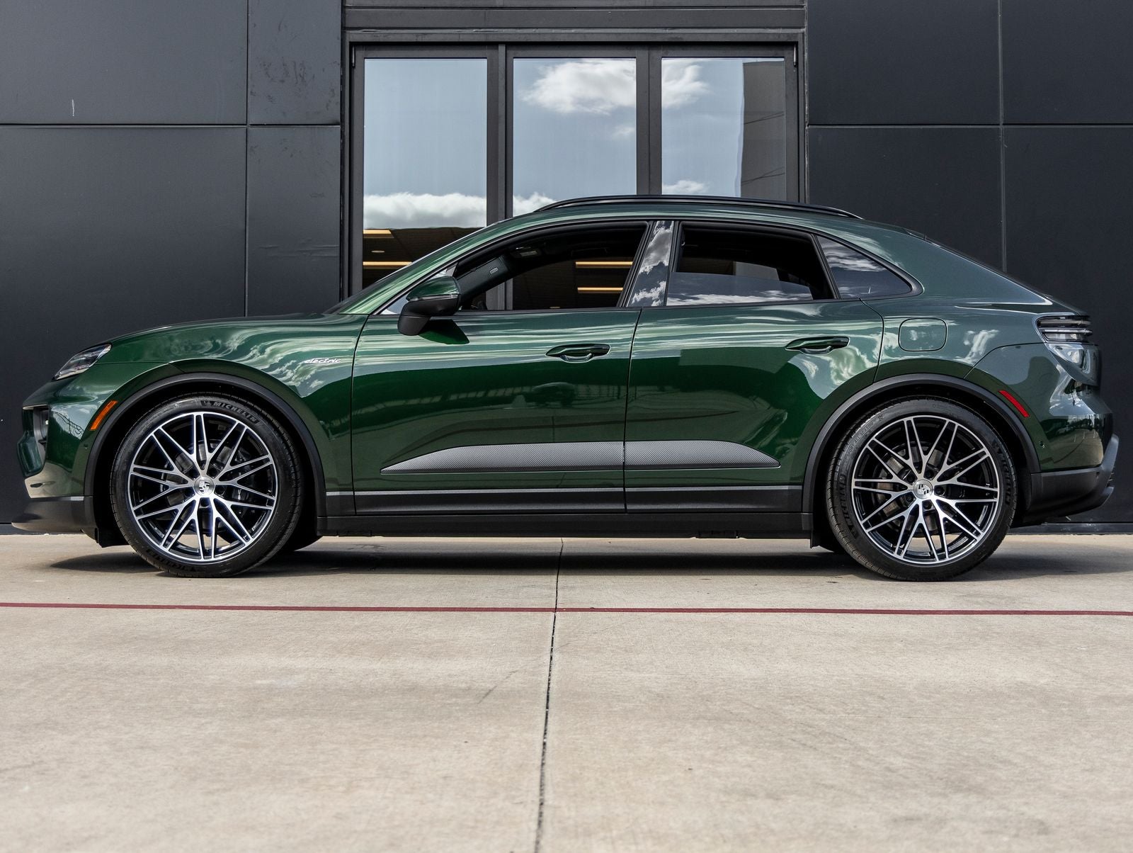 2025 Porsche Macan Electric