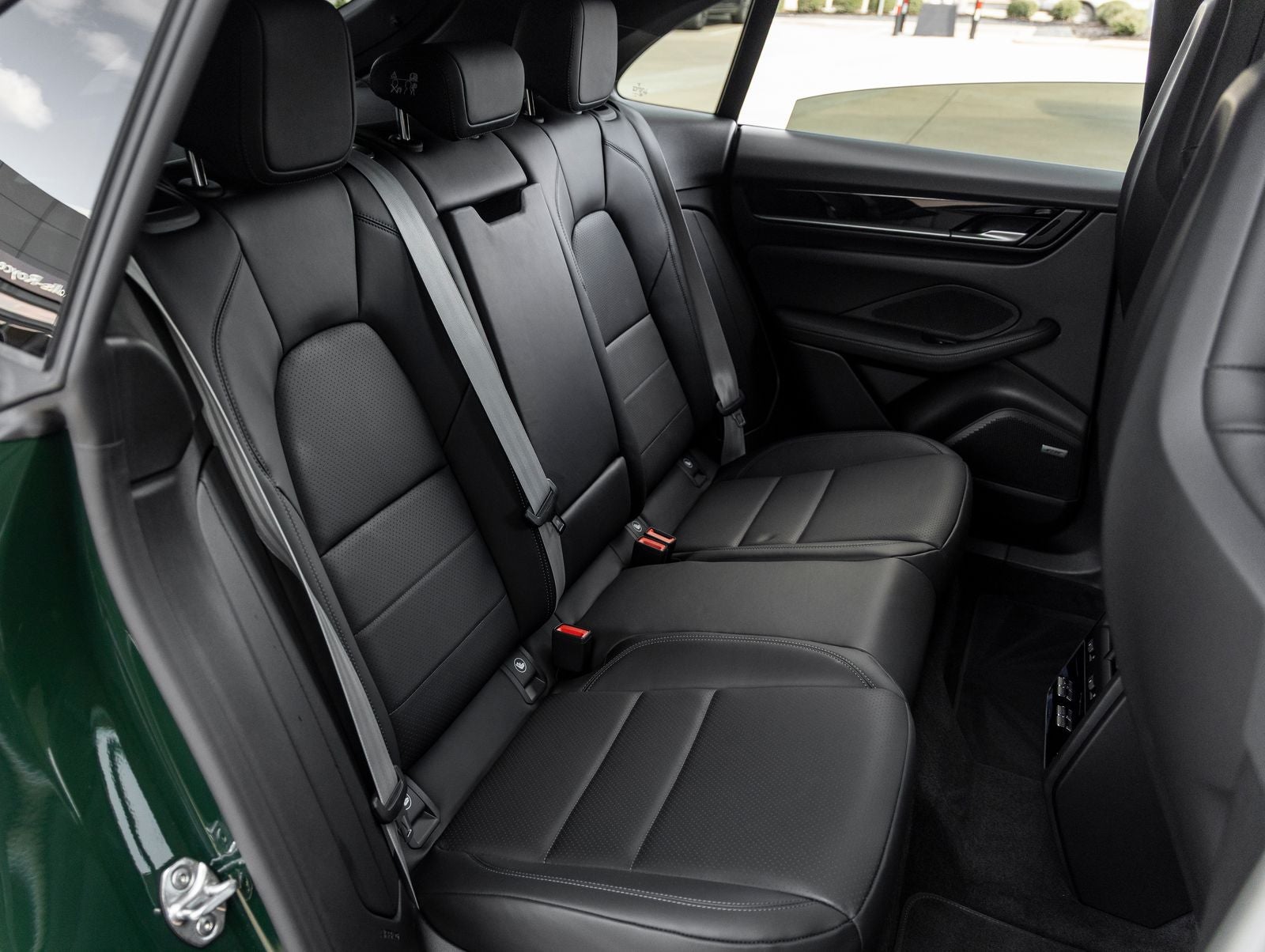 2025 Porsche Macan Electric