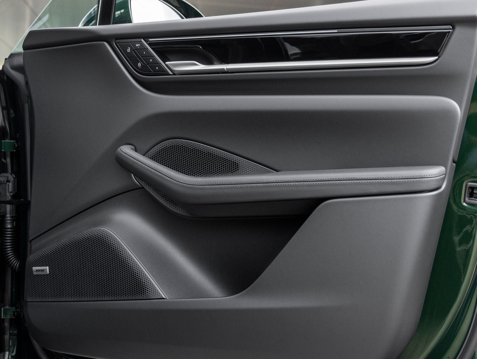 2025 Porsche Macan Electric