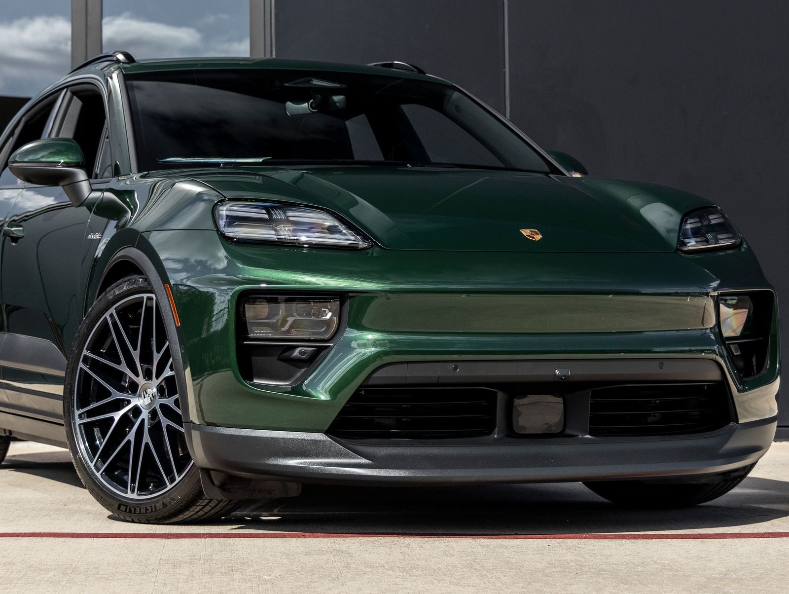 2025 Porsche Macan Electric