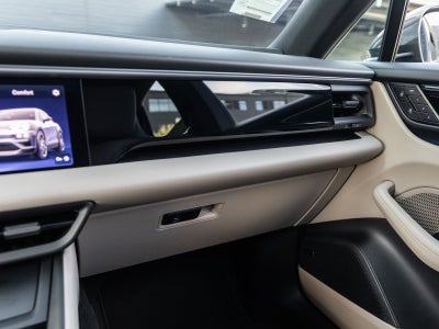 2025 Porsche Macan Electric