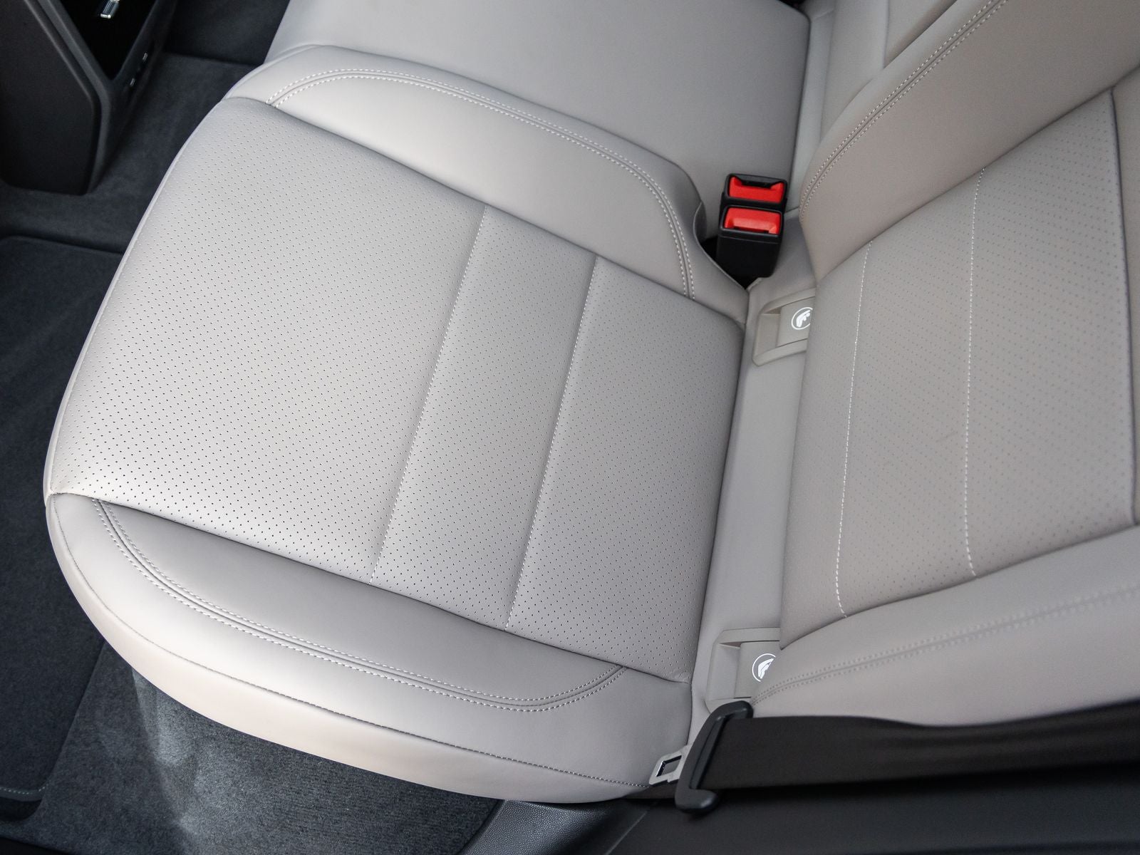 2025 Porsche Macan Electric