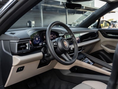 2025 Porsche Macan Electric