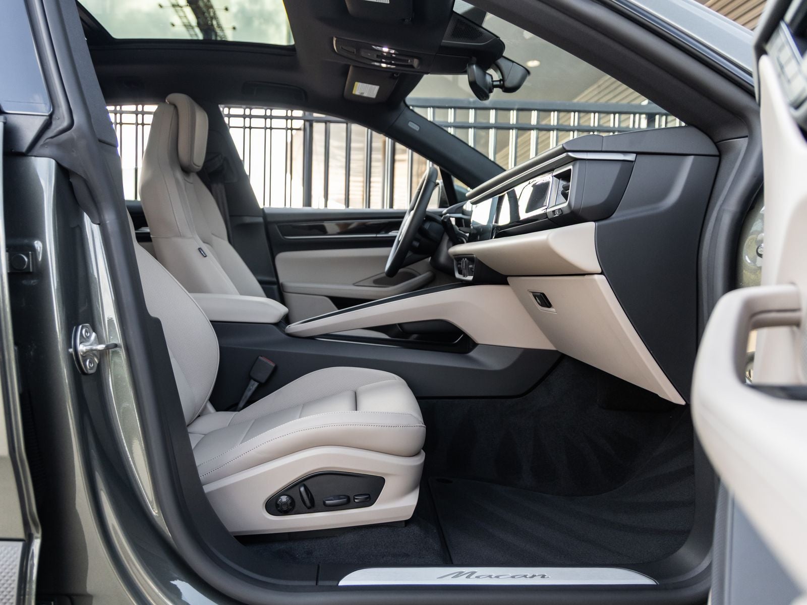 2025 Porsche Macan Electric