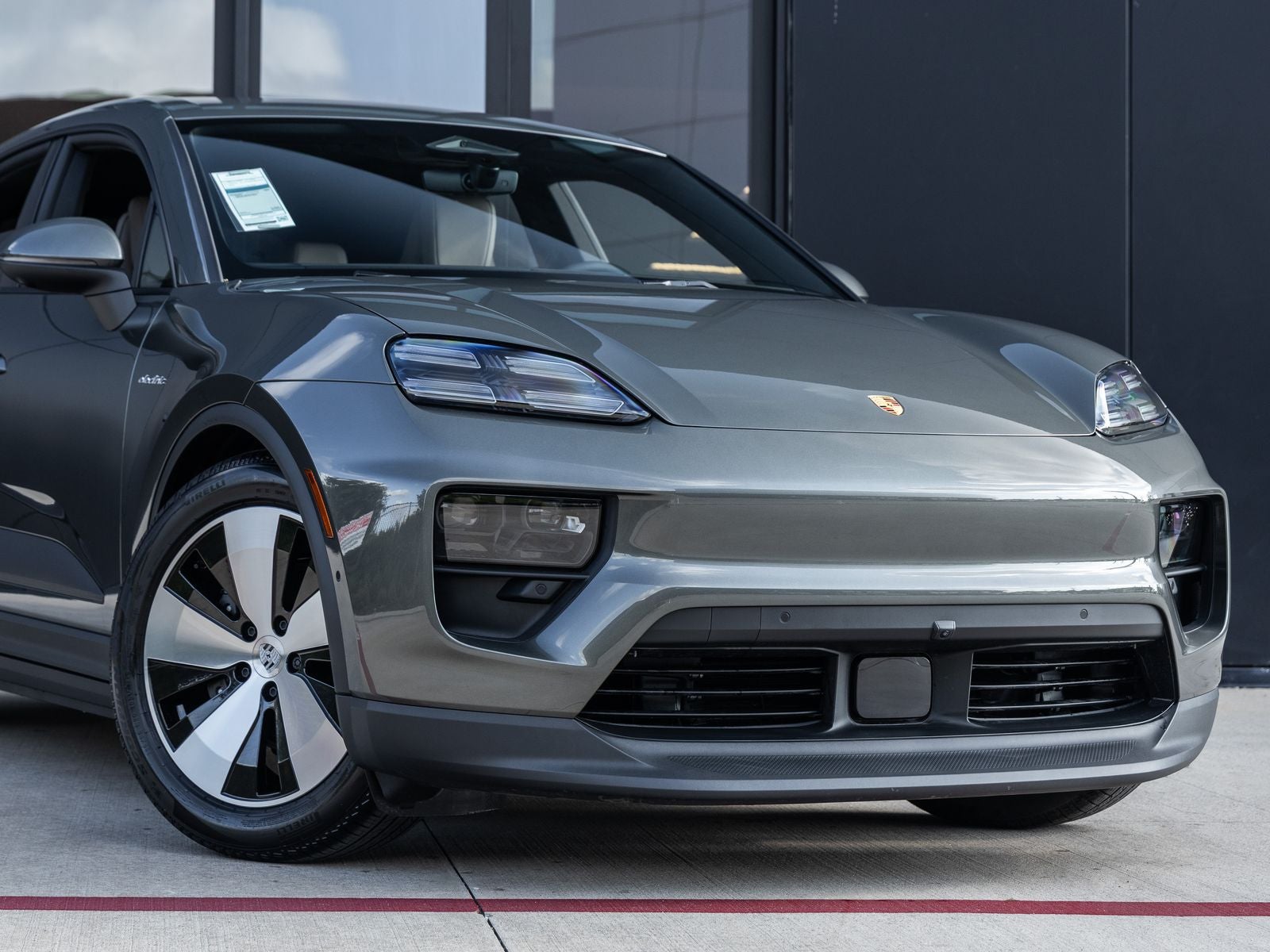 2025 Porsche Macan Electric