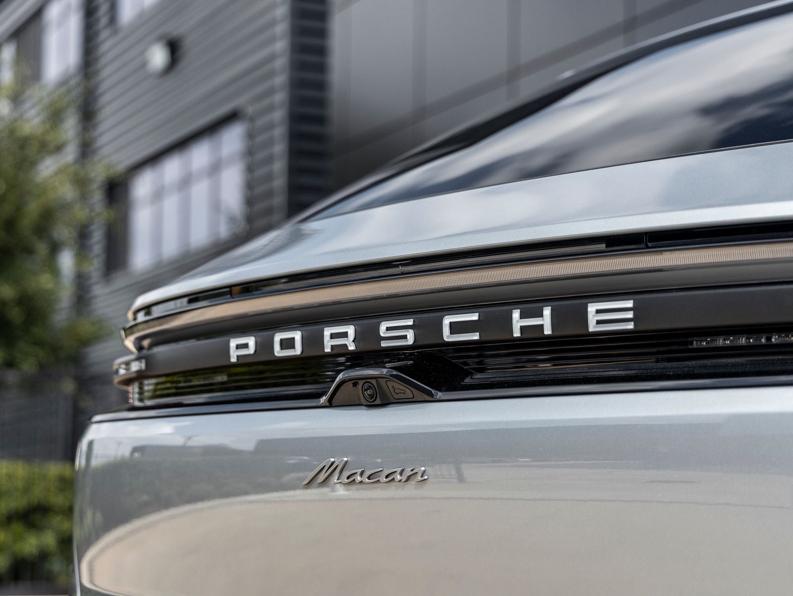 2025 Porsche Macan Electric