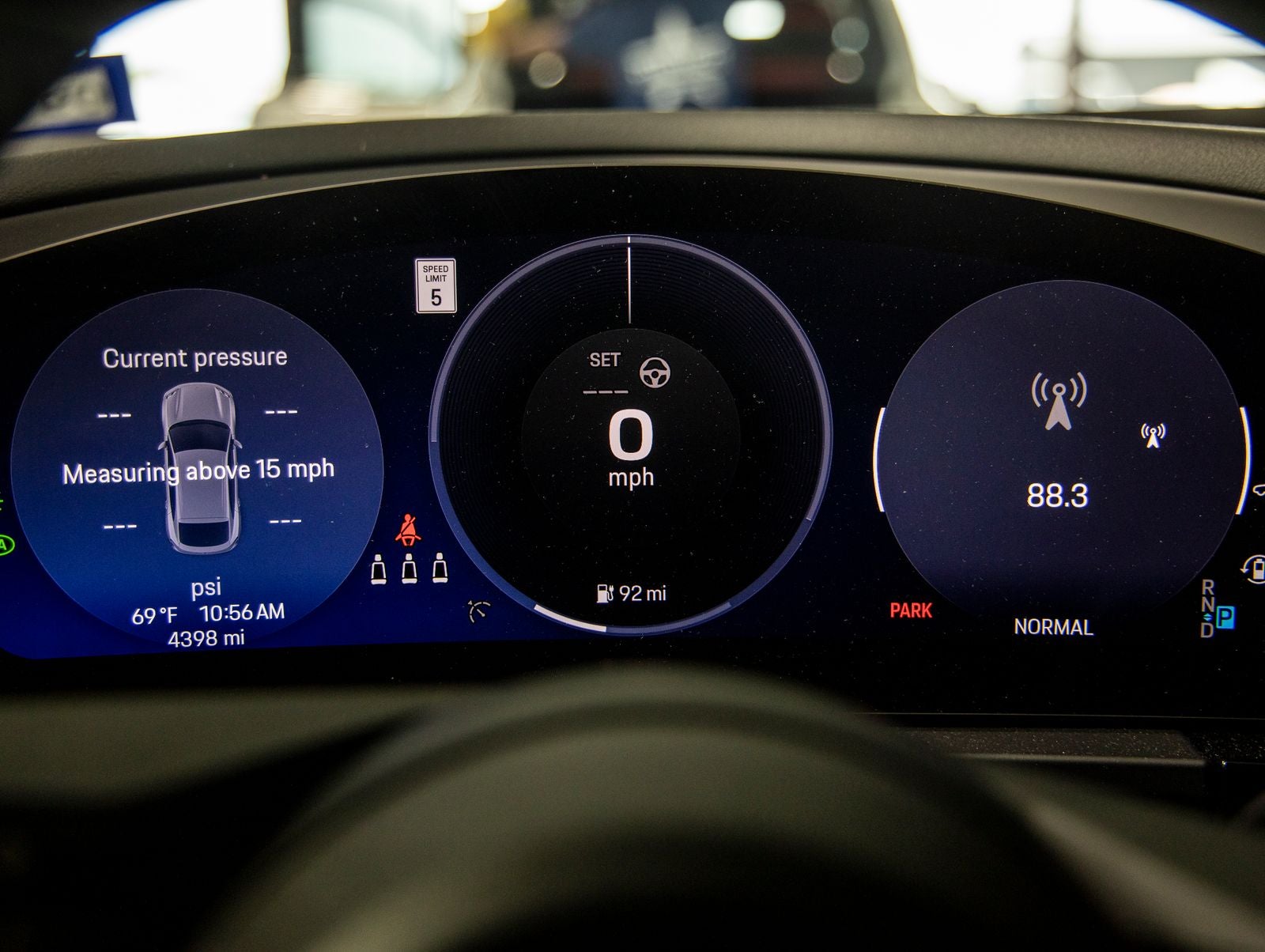 2025 Porsche Macan Electric