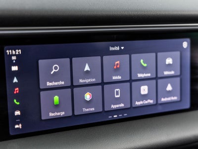 2025 Porsche Macan Electric