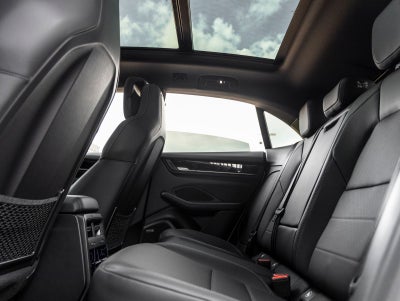 2025 Porsche Macan Electric